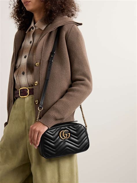 gucci gg marmont 2.0 small quilted camera ba